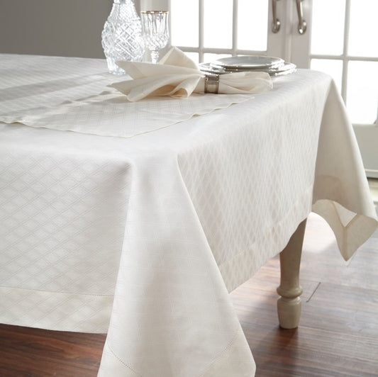 Gracious by Home Treasures | Luxury Italian Table Linens